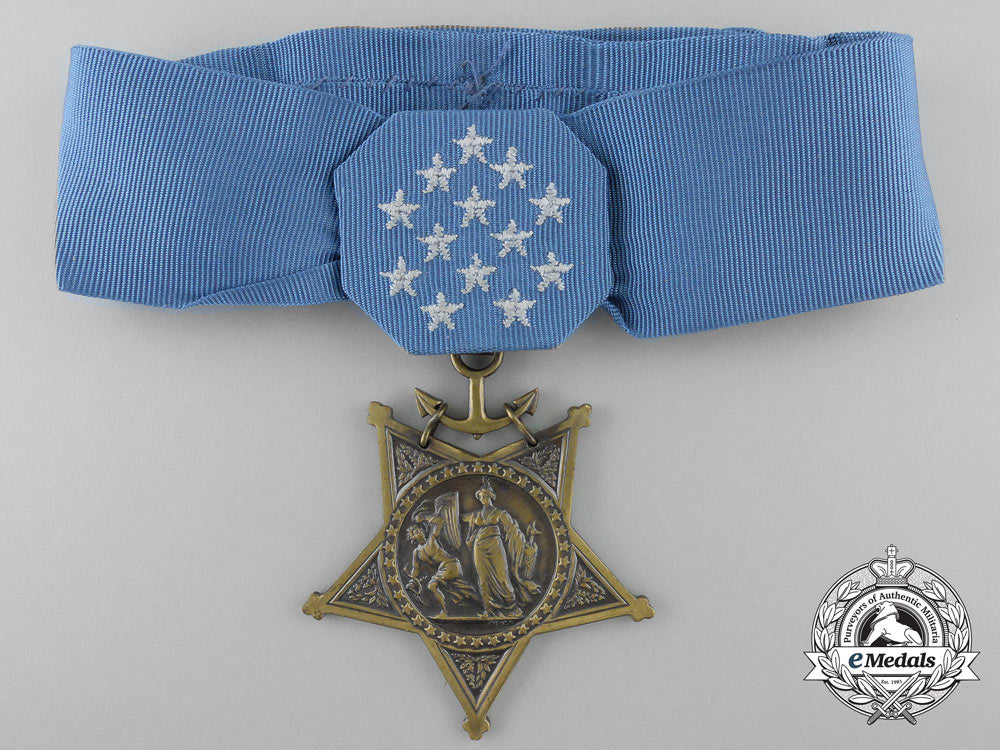 an_american_navy_issue_medal_of_honor;_unnamed_specimen_z_849
