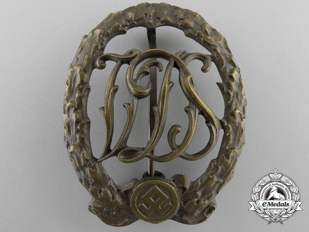 an_extremely_rare_sport’s_badge_of_the_croatian-_german_volksgruppe1941_z_904