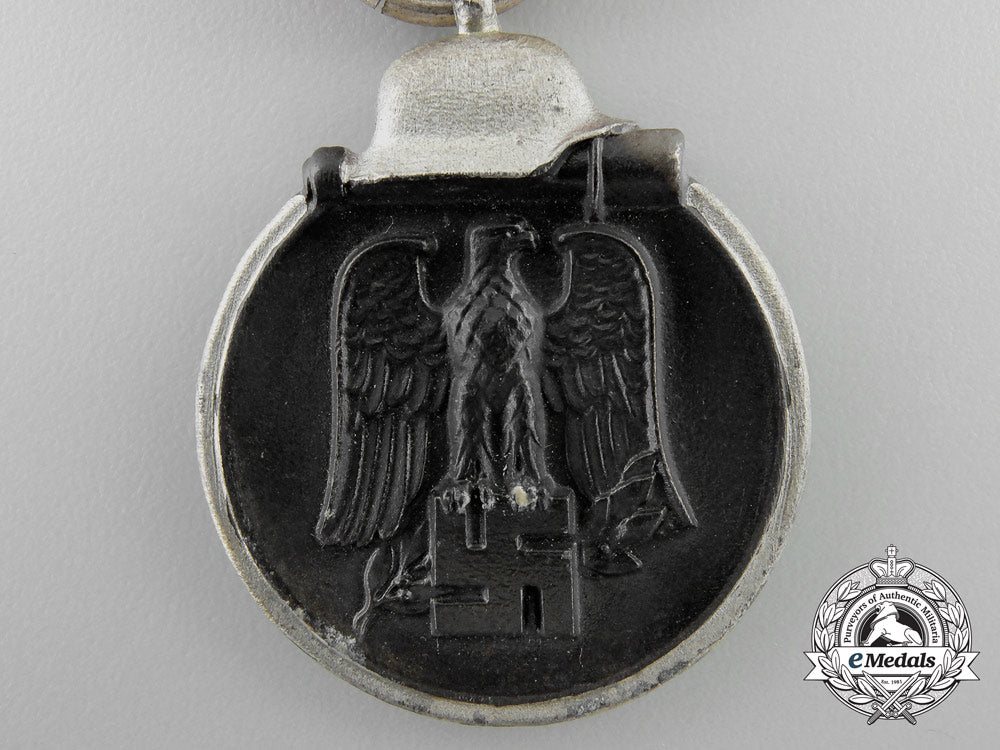 a_mint_second_war_german_east_medal1941/42_with_packet_of_issue_z_950